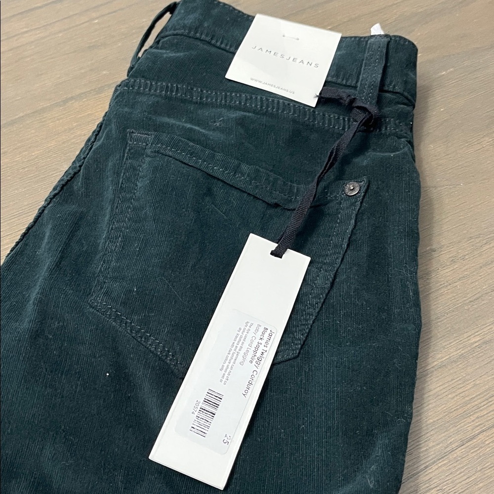 NWT! James Jeans Forest Green Corduroy “twiggy” Trousers. Size 25